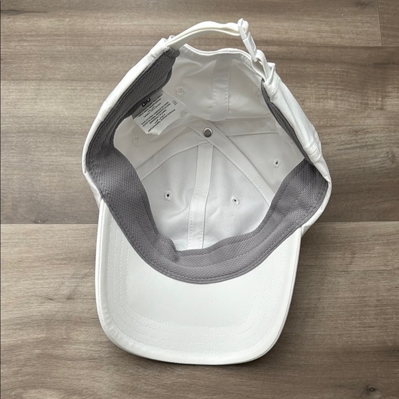 ALO Yoga White Baseball Cap Minimalist Design - Picture 2 of 4